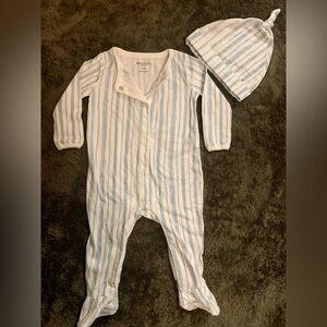 NWOT. Burt's Bees Blue and White Striped Footie with Hat